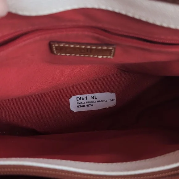 Dooney & Bourke Archives-Pebble Leather Tuck Lock Tote-White/British Tan NEW - Picture 9 of 15